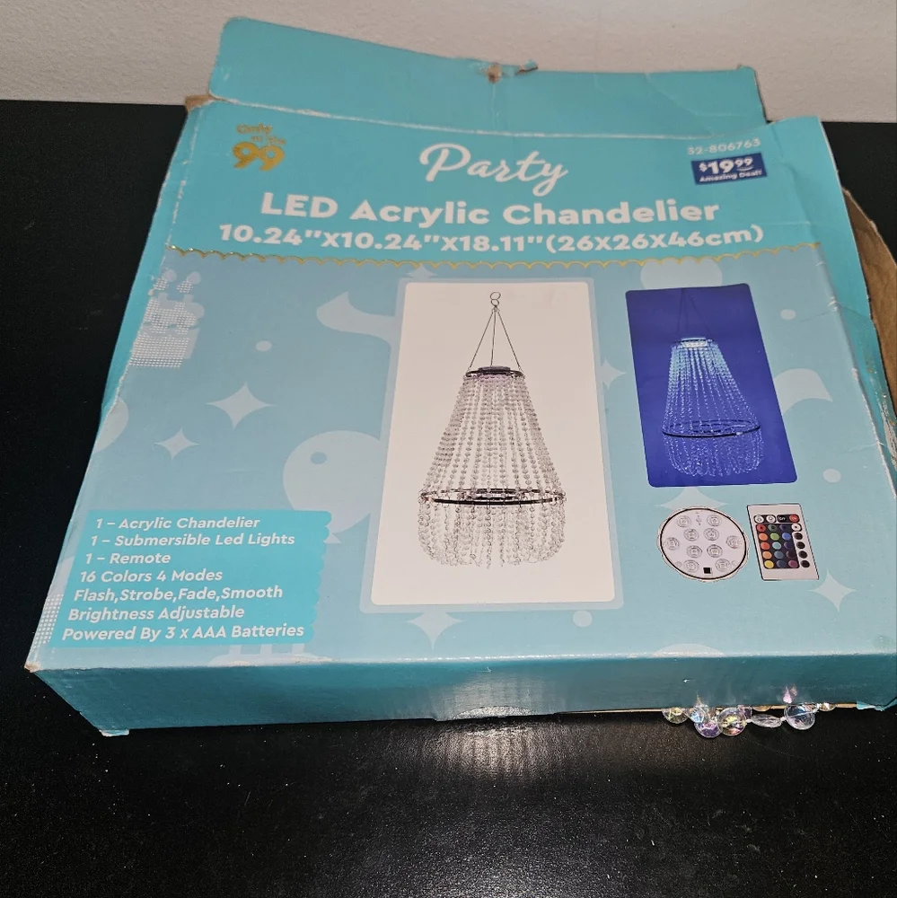 Craft LED Acrylic Chandelier - Silver